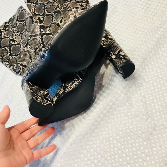 Steve Madden Triumph embosssed leather Knee boots - Picture 6 of 8